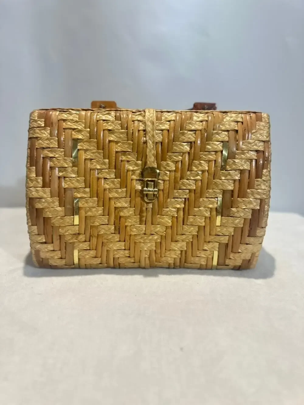 Box Purse Chevron Pattern Wicker Rattan Vintage 1960s Wooden Handle Boho 10x7x4